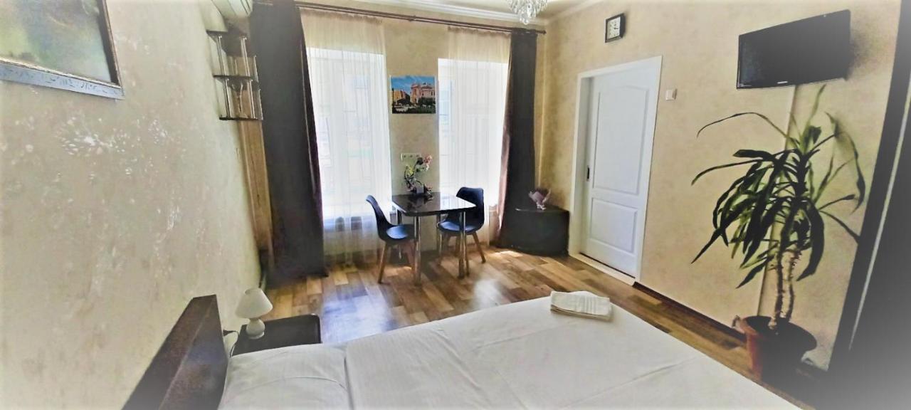 Apartments Ilona Одеса Екстериор снимка